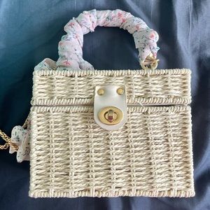 Basket purse